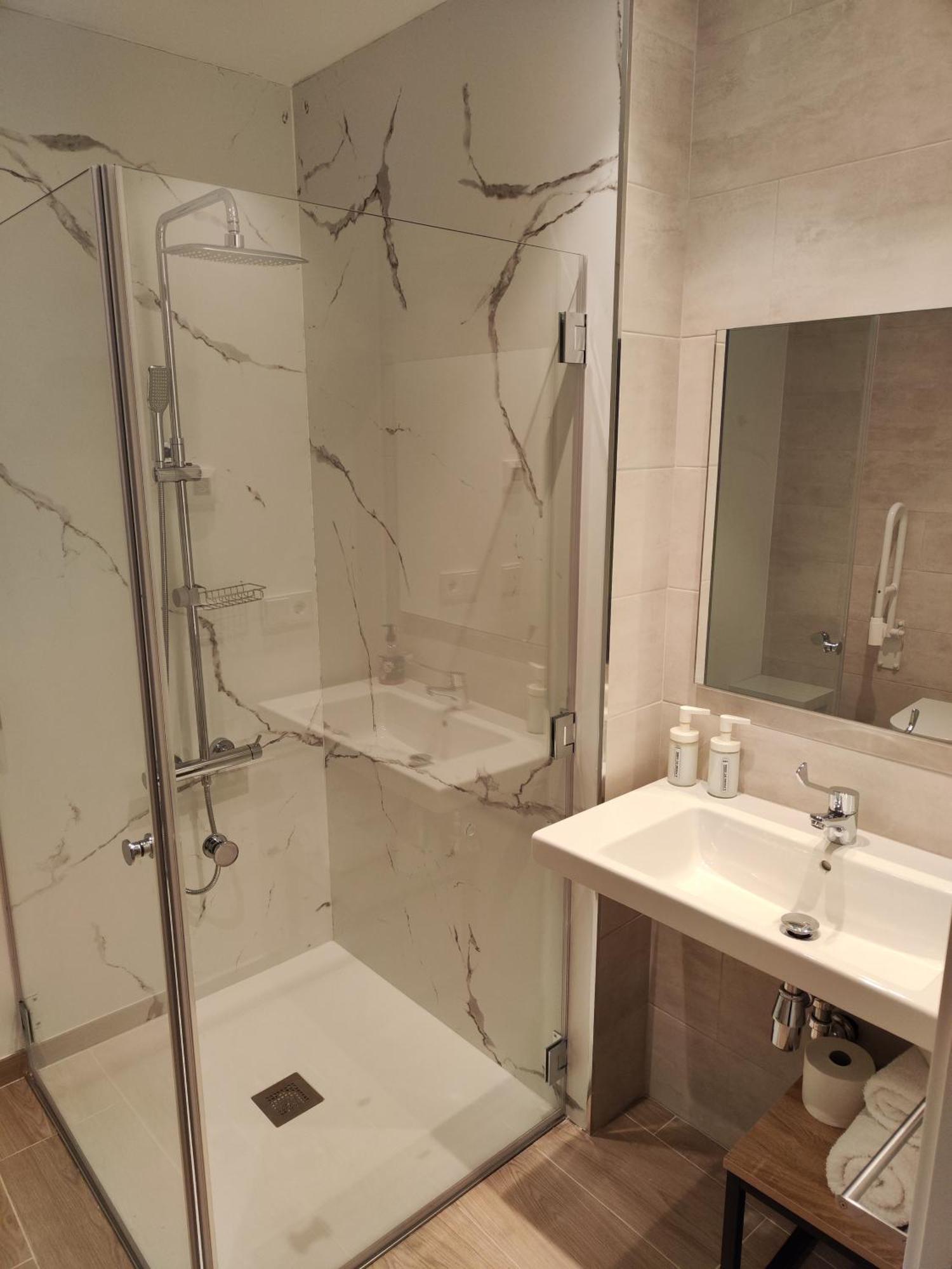 Apartamentos A Pousa Do Asma Chantada Exteriör bild